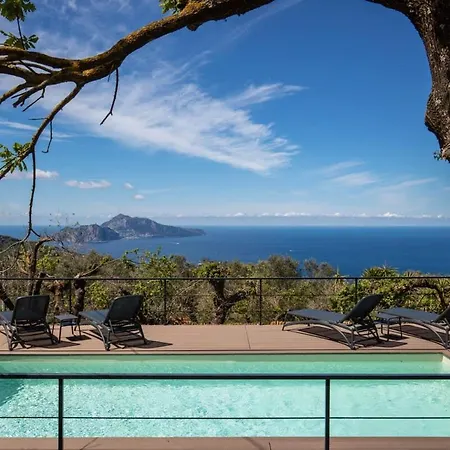Aprea Luxury Capri Views & Guest Services