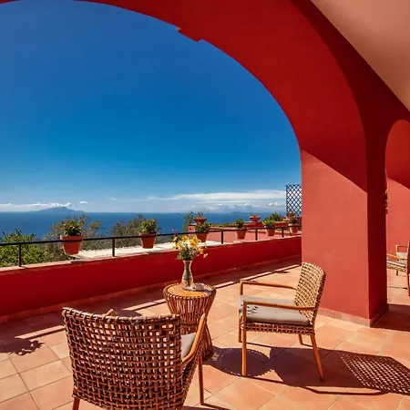 Villa Aprea Luxury Capri Views & Guest Services