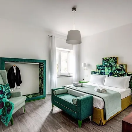 Aprea Luxury Capri Views & Guest Services Villa *