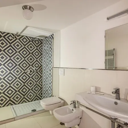 Aprea Luxury Capri Views & Guest Services Villa *