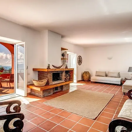 Aprea Luxury Capri Views & Guest Services *