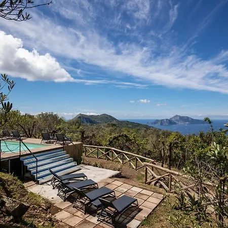 Aprea Luxury Capri Views & Guest Services Villa *
