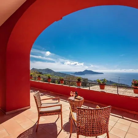 Villa Aprea Luxury Capri Views & Guest Services *